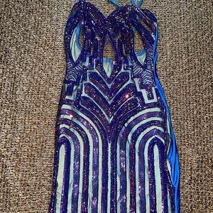 This arms free purple and blue dress is casual or night out complemented